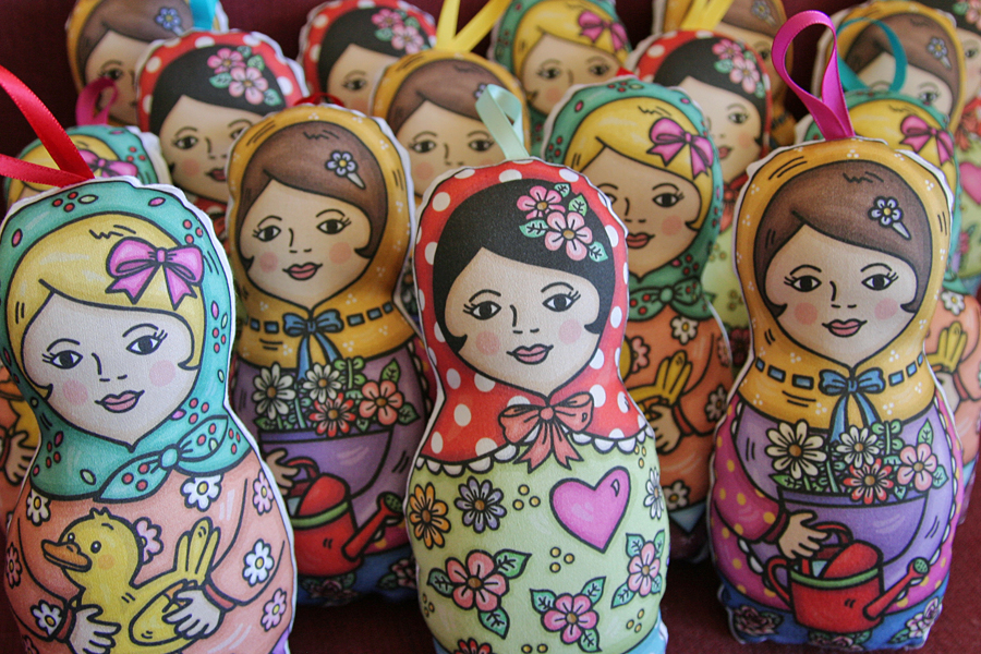 Little_Mo_and_Friends_babushka_dolls